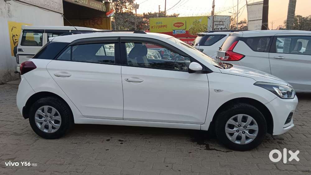 Hyundai I20 Petrol Cvt Magna Executive, 2018, Petrol
