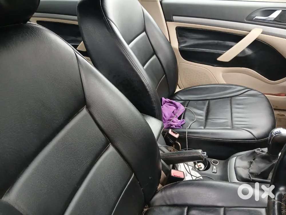 Skoda Laura 2010 Petrol 100000 Km Driven