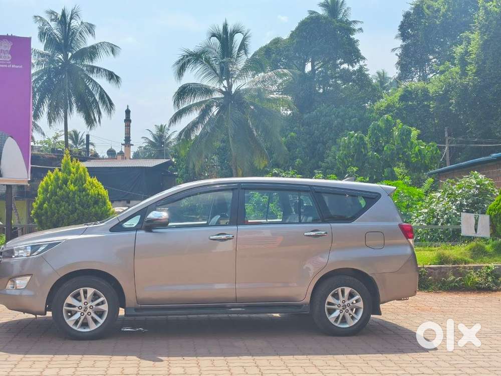 Toyota Innova Crysta 2019