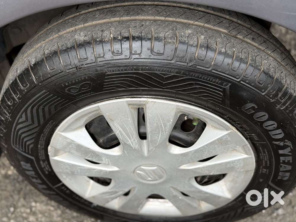 Maruti Suzuki Swift Dzire Vxi Optional, 2013, Petrol