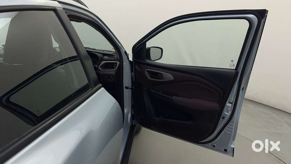 Maruti Suzuki Fronx Delta Plus 1.2 Ags, 2024, Petrol