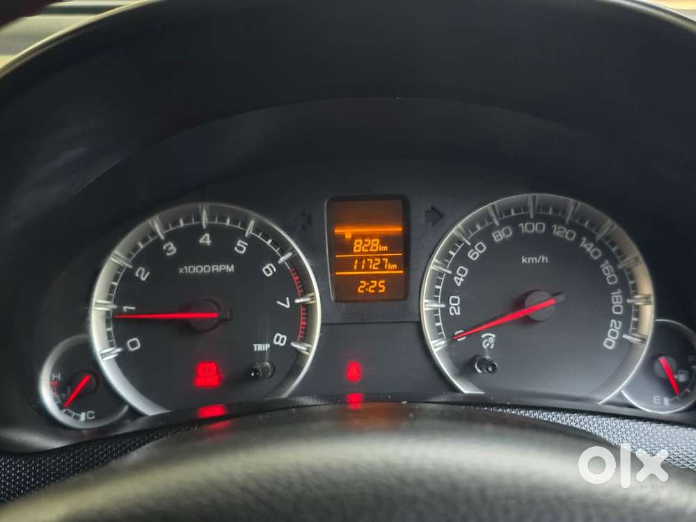 Maruti Suzuki Swift Vxi + Manual, 2016, Petrol