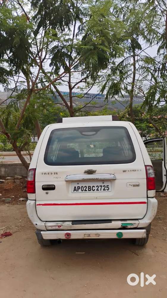 2011 Chevrolet Tavera 7-seater