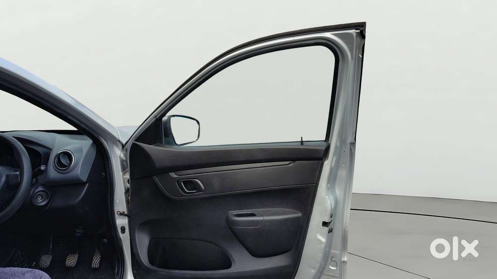 Renault Kwid 2019-ongoing 1.0 Rxt (o), 2017, Petrol