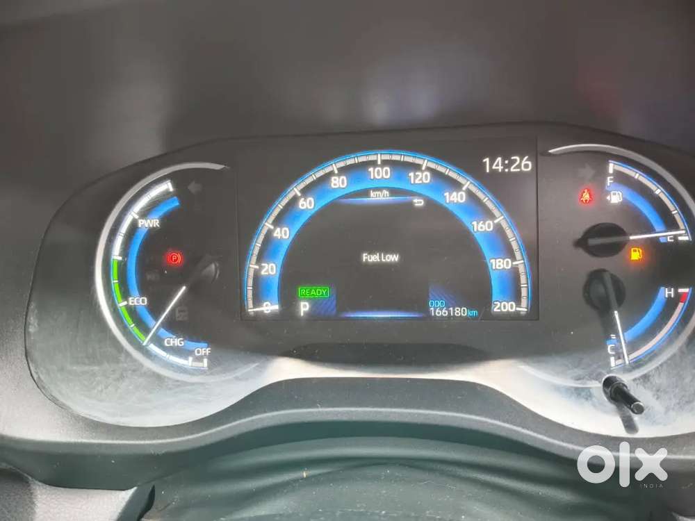 Toyota Innova Hycross 2023