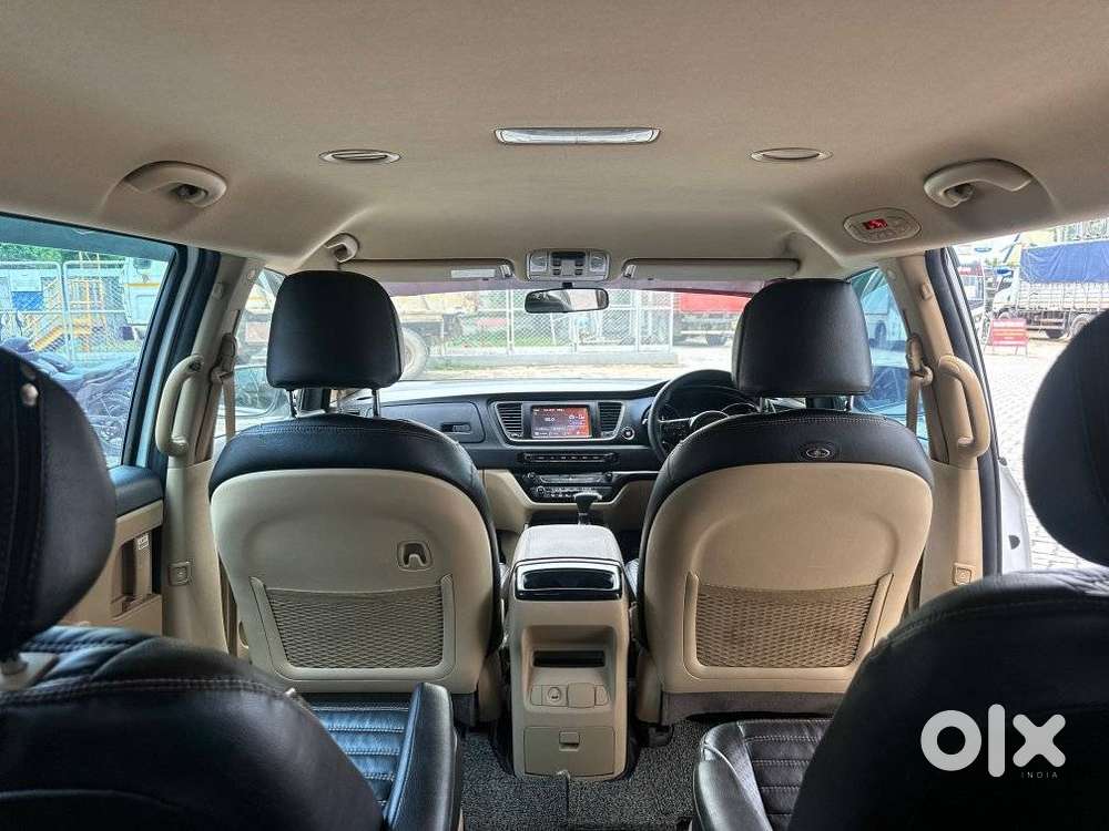 Kia Carnival Premium, 2021, Diesel