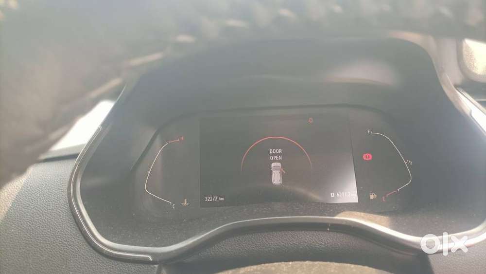 Renault Triber Rxz, 2024, Petrol