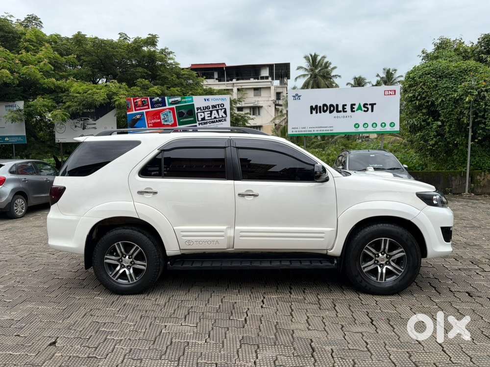Toyota Fortuner Diesel 2012