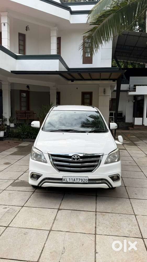 Toyota Innova Diesel 2014