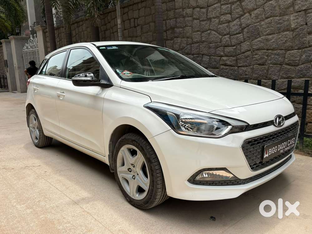 Hyundai I20 Petrol Asta, 2017, Petrol