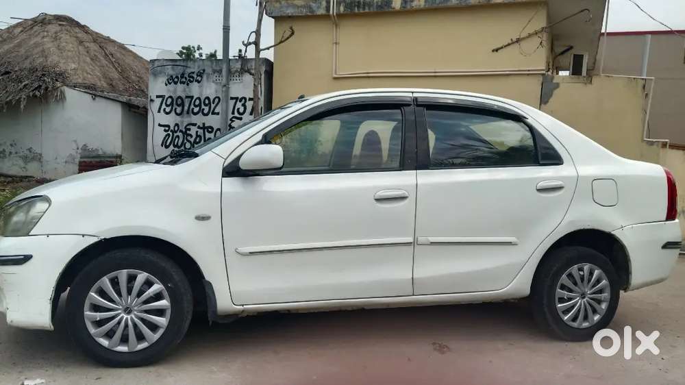 Toyota Etios 2012 Diesel 150000 Km Driven