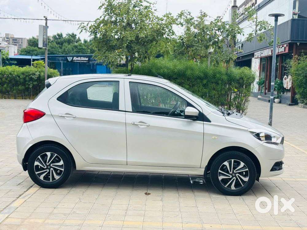 Tata Tiago 1.2 Revotron Xt (o), 2018, Petrol
