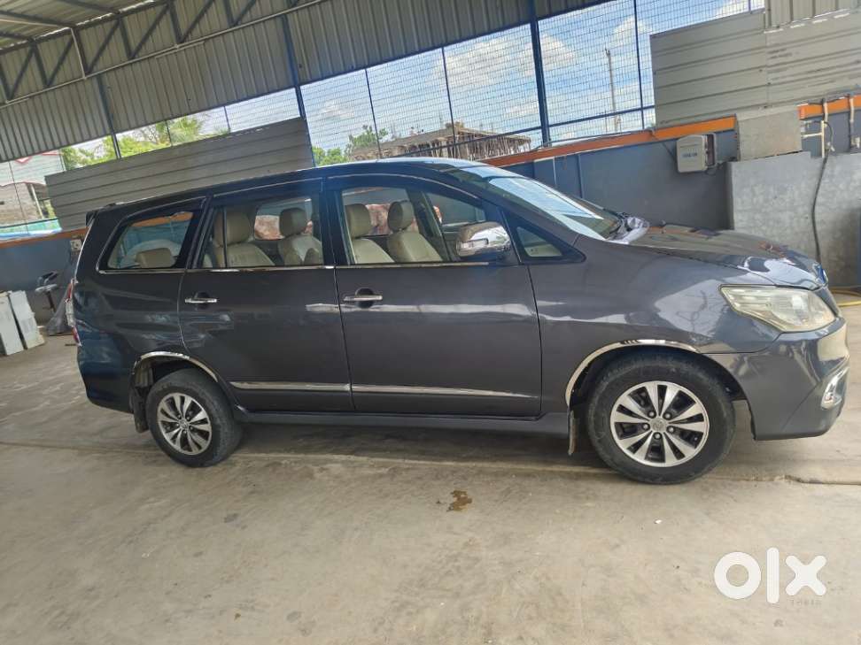 Toyota Innova 2.5 G (diesel) 7 Seater, 2015, Diesel