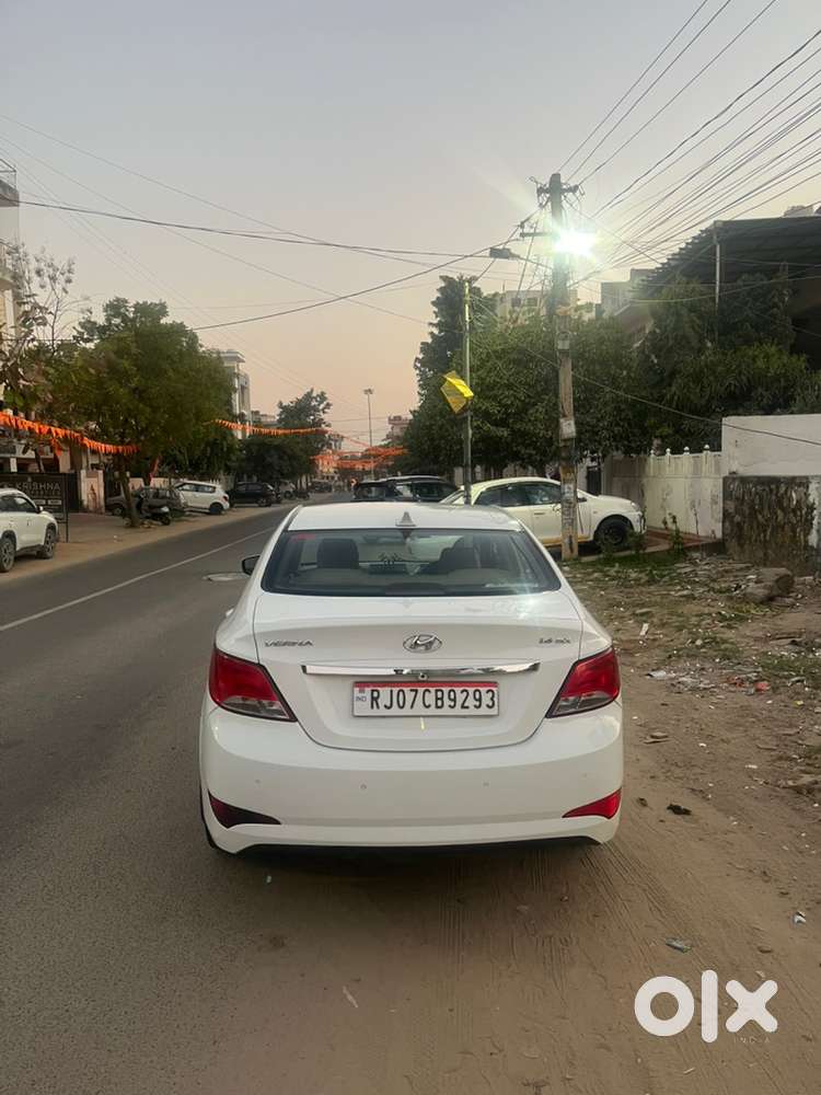 Hyundai Fluidic Verna 2016