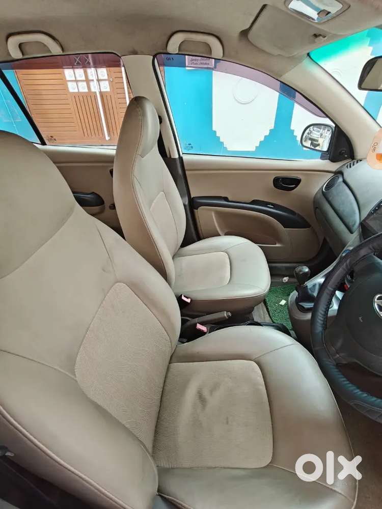 Hyundai I10 -2011 Model , 60k Km Driven .