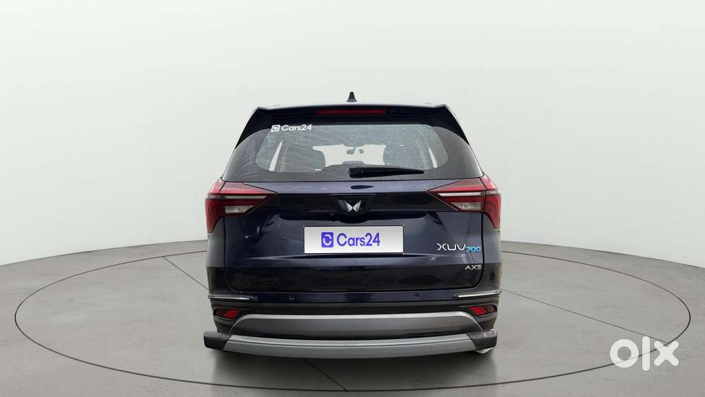 Mahindra Xuv700 2.0 Ax 5 Petrol At Str, 2023, Petrol