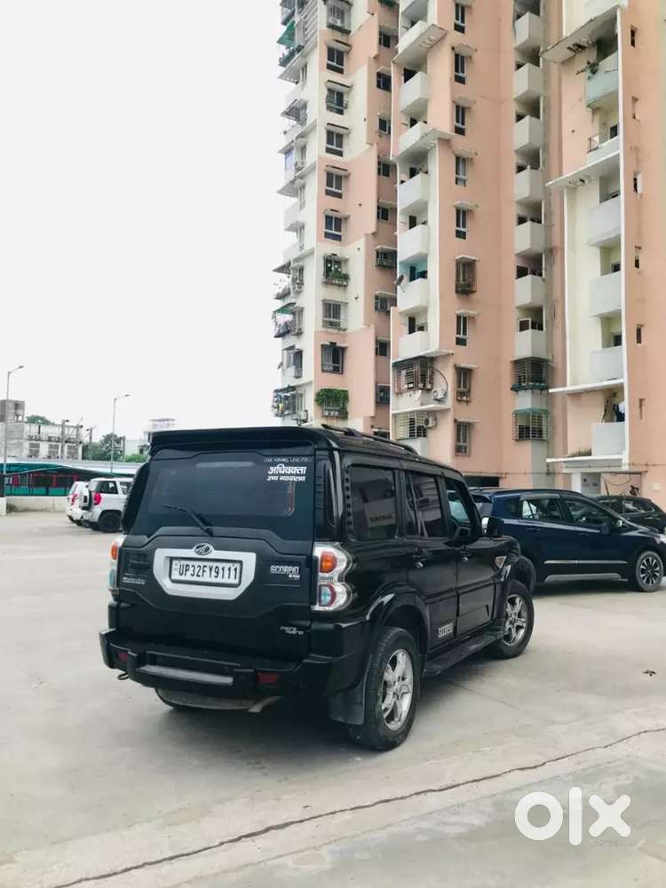 Mahindra Scorpio 2015