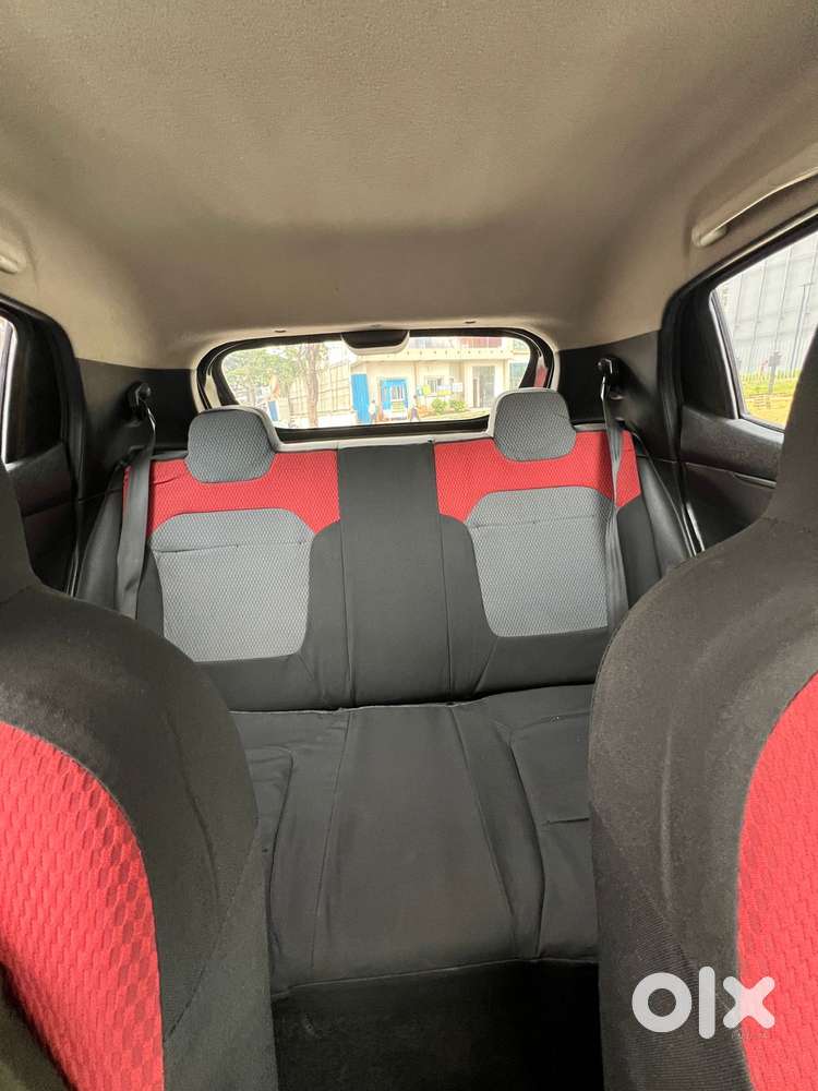 Renault Kwid 1.0 Rxt 02 Anniversary Edition, 2017, Petrol