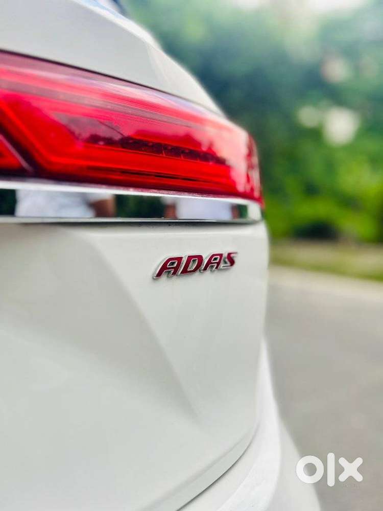 Mg Hector Plus Savvy Pro 1.5 Turbo Petrol Cvt 6 Str, 2023, Petrol