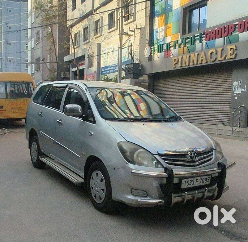 Toyota Innova 2.5 G (diesel) 7 Seater, 2011, Diesel