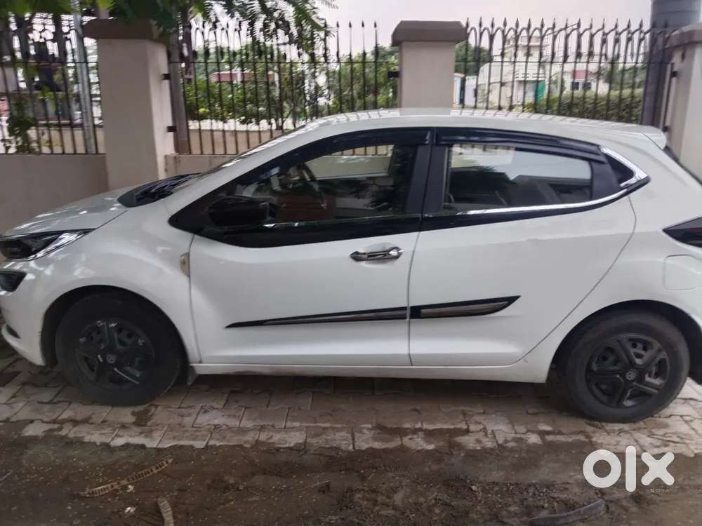Car In Good Condition Cng Also Avelebal . No Need Any Expenses