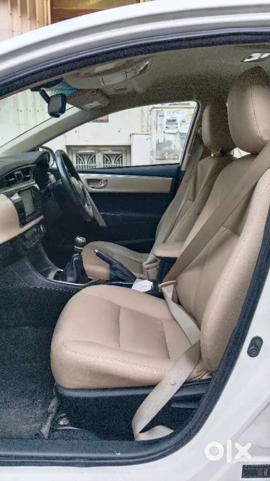 Toyota Corolla Altis 1.8 G, 2015, Petrol