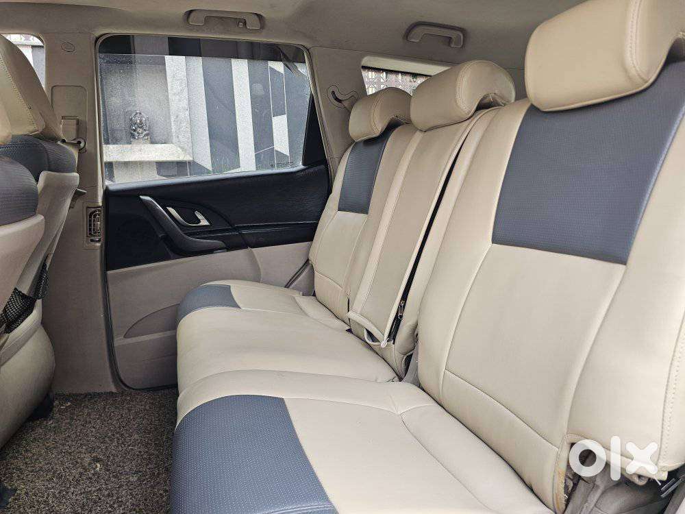 Mahindra Xuv500 2.2 W10, 2016, Diesel