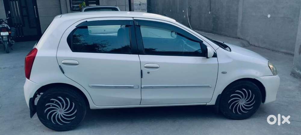 Toyota Etios Liva 2012 Diesel Well Maintained