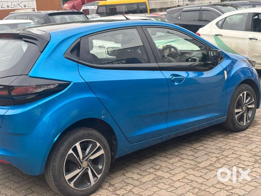 2024 Tata Altroz Xz Plus Diesel – Lifetime Tax Paid  Top Model
