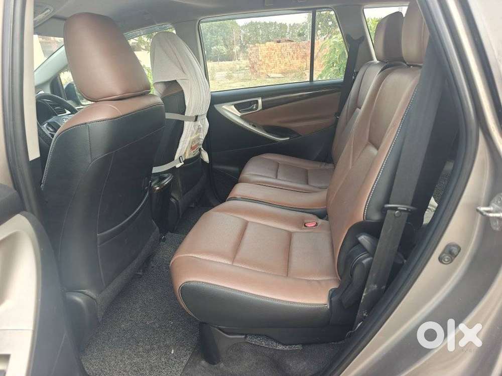 Toyota Innova Crysta 2.7 Zx At, 2017, Diesel