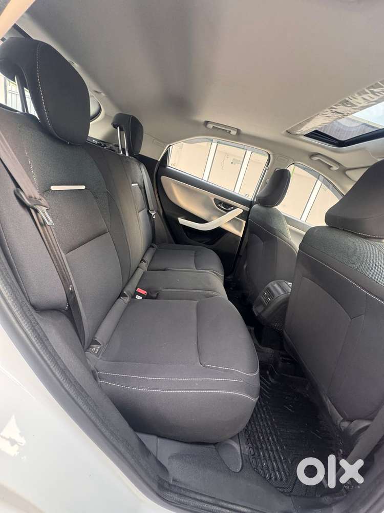 Tata Nexon Creative Plus 1.2 Revotron Petrol 6 Amt Dt, 2024, Petrol