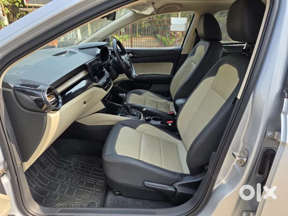 Skoda Slavia Style 1.0l Tsi At, 2023, Petrol