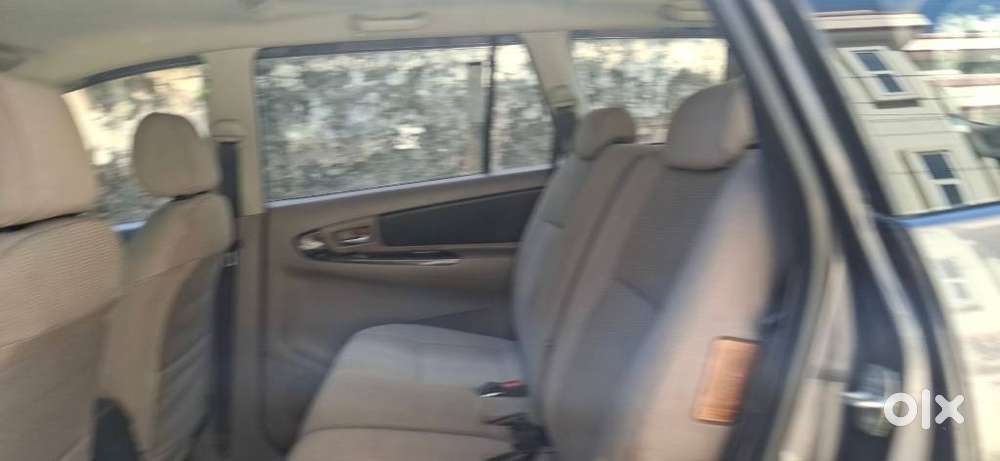 Toyota Innova 2.5 Vx 8 Str, 2015, Diesel