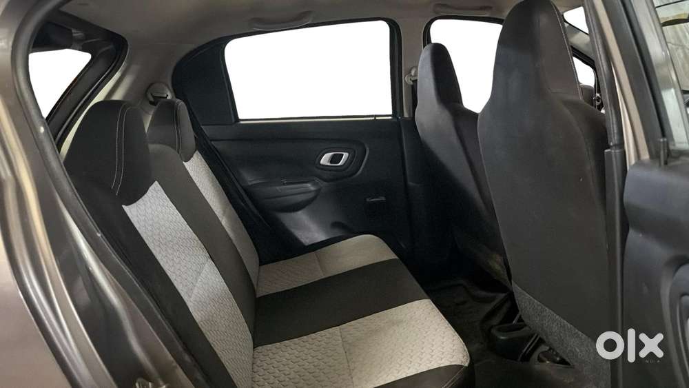 Datsun Redigo 1.0 T (o) Amt, 2021, Petrol