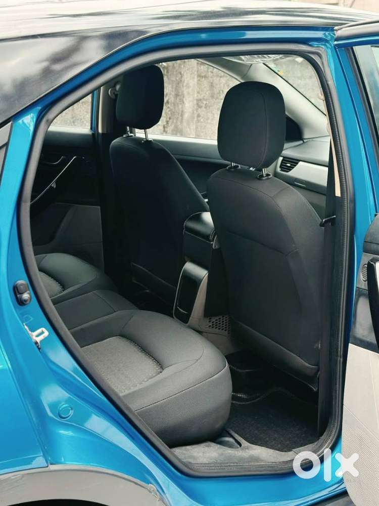Tata Nexon 1.5 Revotorq Xm (s), 2019, Petrol
