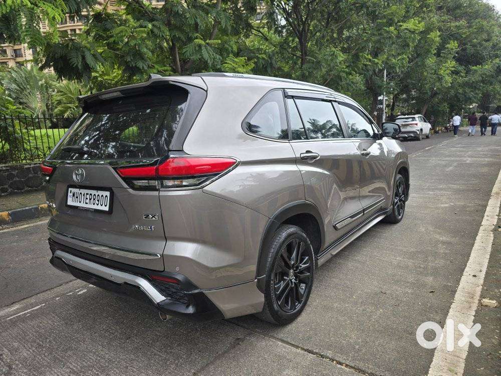 Toyota Innova Hycross 2.0 Zx (o) Hybrid 7 Str, 2024, Petrol