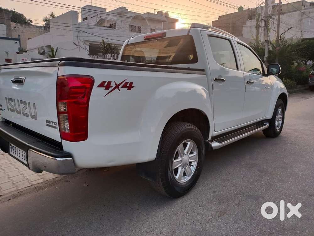 Isuzu D-max V-cross 2018