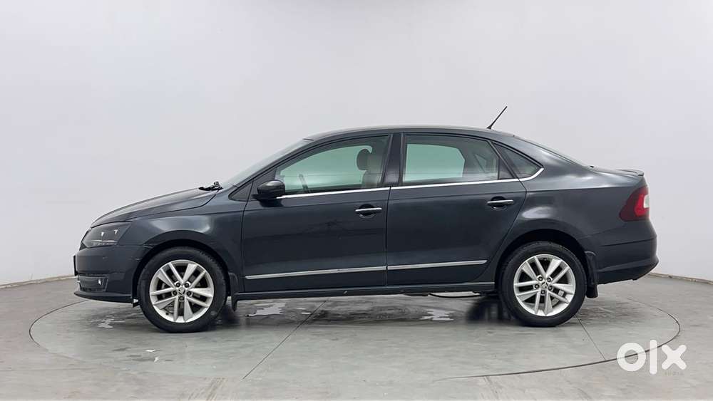 Skoda Rapid 1.0 Style At, 2020, Petrol