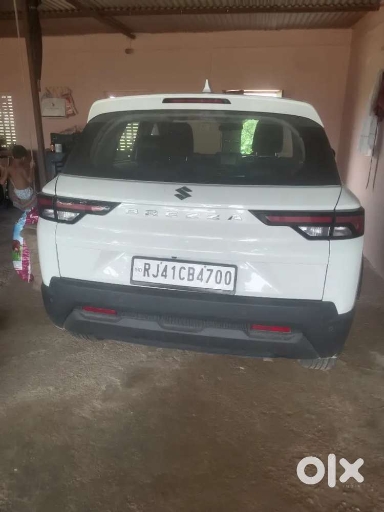 Maruti Suzuki Brezza Vxi 2025