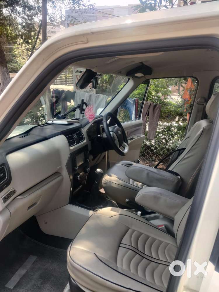 Mahindra Scorpio S10, 2017, Diesel