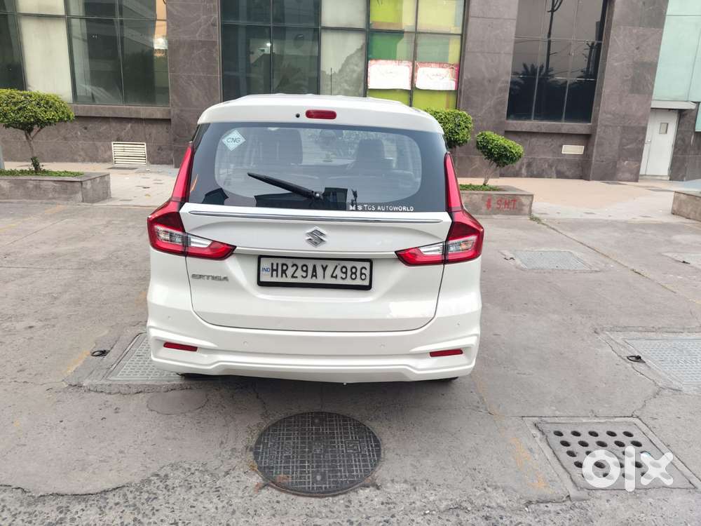 Maruti Suzuki Ertiga Zxi (o) Cng [2022-2023], 2022, Cng & Hybrids