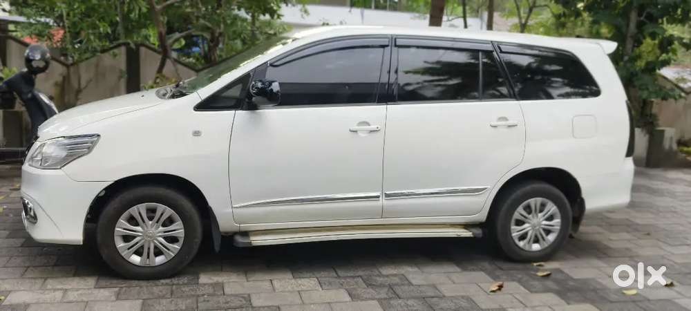Toyota Innova 2010 Diesel Well Maintained