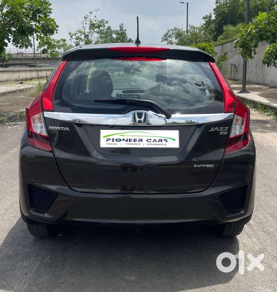 Honda Jazz V Automatic, 2016, Petrol