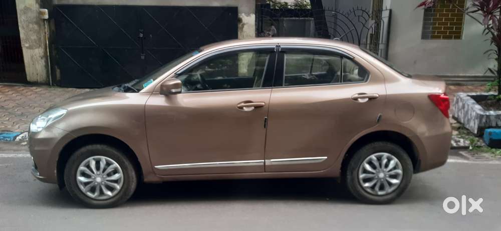 Maruti Suzuki Dzire 1.2 Vxi, 2022, Petrol