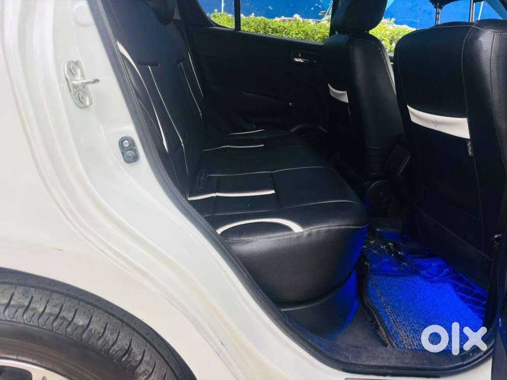 Maruti Suzuki Swift Vxi, 2012, Petrol