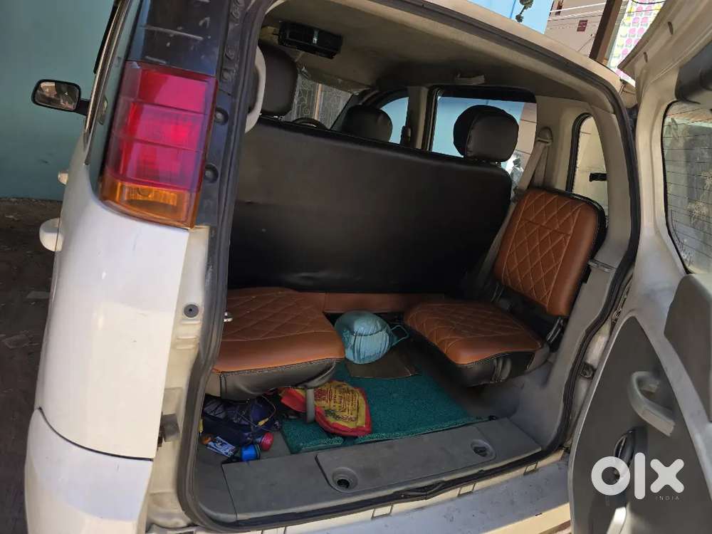 Mahindra Quanto C6 (7 -seater)