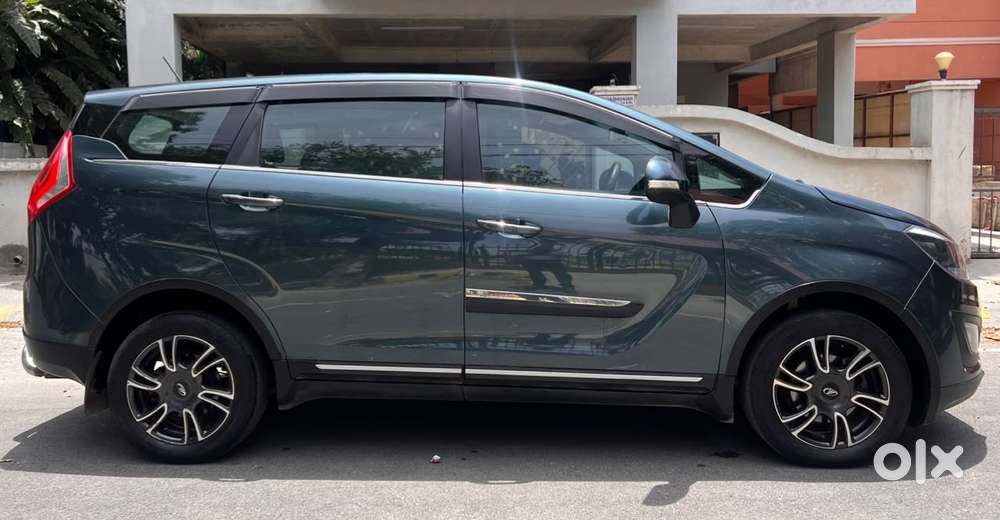 Mahindra Marazzo M8, 2018, Diesel