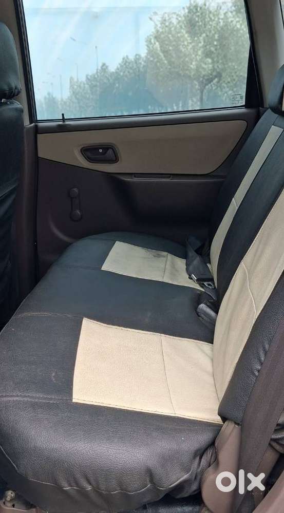 Maruti Suzuki Estilo Lxi Bs-iv, 2011, Petrol