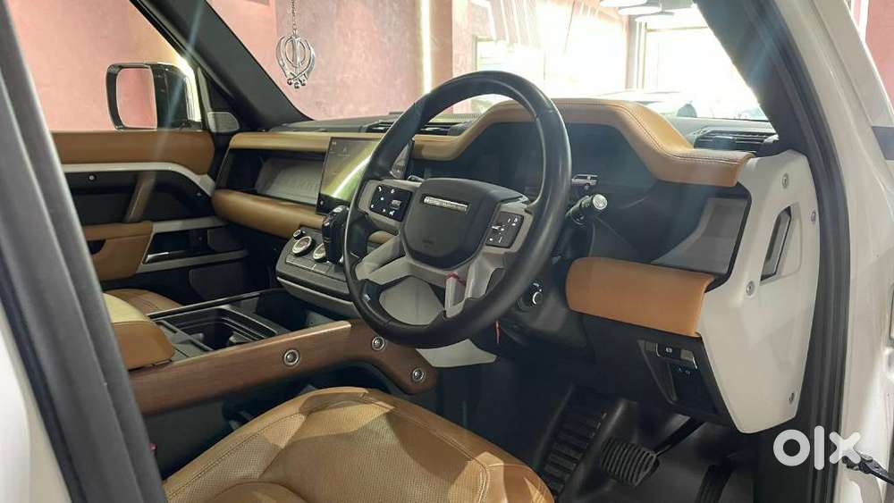 Land Rover Defender 3.0 L 130 X, 2023, Petrol