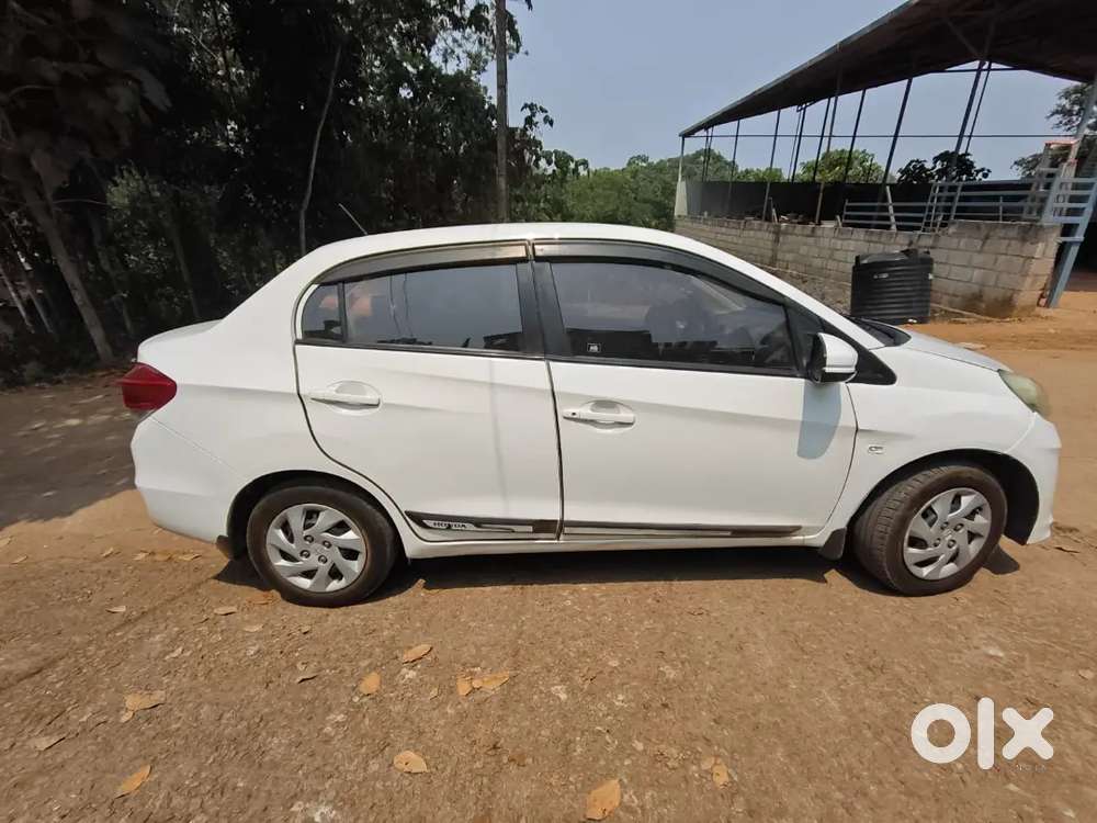 Honda Amaze 2015 Diesel Well Maintained